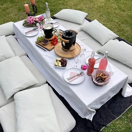 Boka's Forest Getaway * 比隆